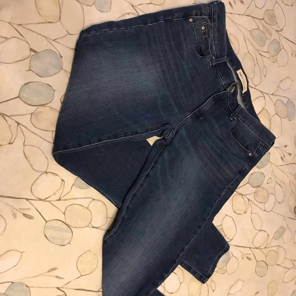 GAP true skinny jeans, mid rise size 30Tall
